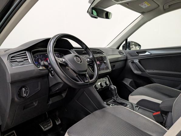 Volkswagen Tiguan II с пробегом 2019 года, цена 2 350 000 рублей, 141508 км, внедорожник, Автокод Объявления