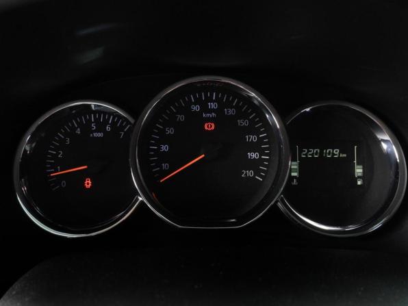 Renault Sandero II Рестайлинг с пробегом 2020 года, цена 670 000 рублей, 220109 км, хэтчбек, Автокод Объявления