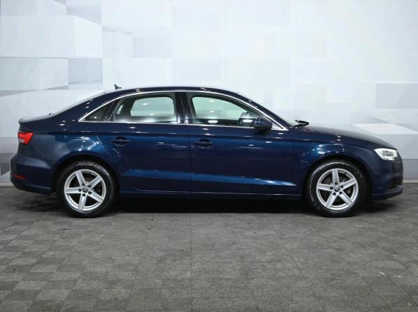 Audi A3 III (8V) Рестайлинг с пробегом 2017 года, цена 2 100 000 рублей, 121727 км, седан, Автокод Объявления