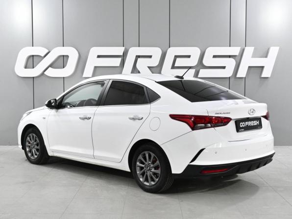 Hyundai Solaris II Рестайлинг с пробегом 2021 года, цена 1 499 000 рублей, 98484 км, седан, Автокод Объявления