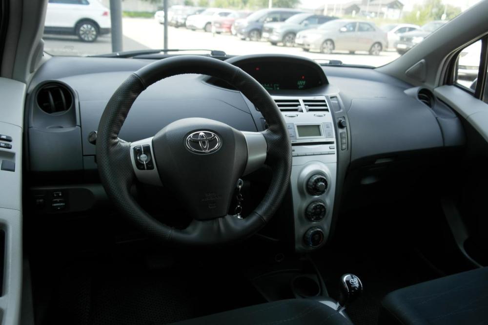 Toyota Yaris II Воронеж  - изображение 7