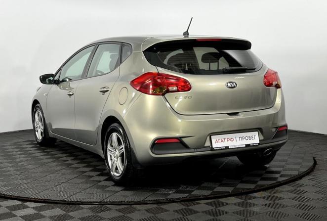 Kia Ceed II с пробегом 2013 года, цена 855 000 рублей, 99692 км, хэтчбек, Автокод Объявления