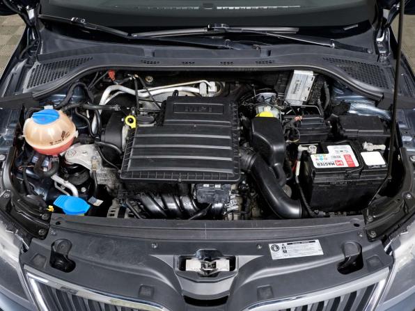 Skoda Rapid I с пробегом 2015 года, цена 848 000 рублей, 193586 км, лифтбек, Автокод Объявления
