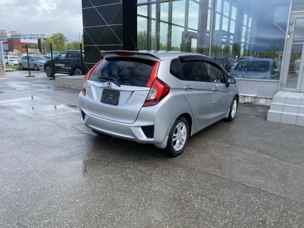 Honda Fit III с пробегом 2013 года, цена 1 105 000 рублей, 193519 км, хэтчбек, Автокод Объявления