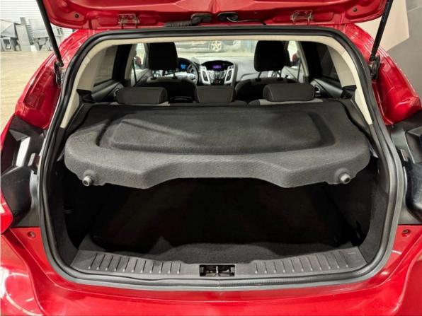 Ford Focus III с пробегом 2012 года, цена 570 000 рублей, 262229 км, хэтчбек, Автокод Объявления