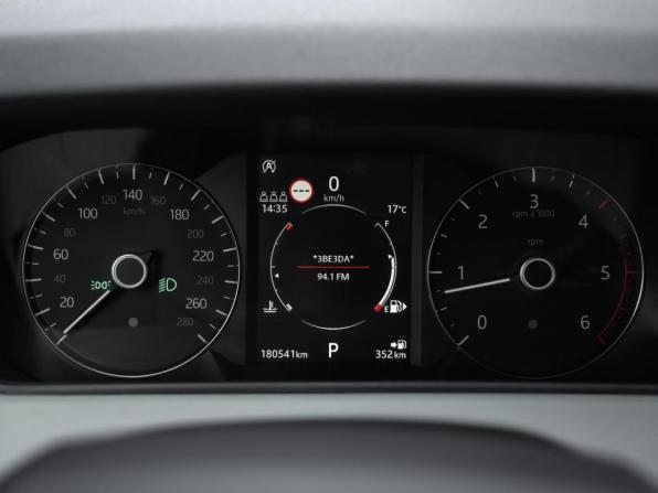 Land Rover Range Rover Velar I с пробегом 2018 года, цена 3 149 000 рублей, 180409 км, внедорожник, Автокод Объявления