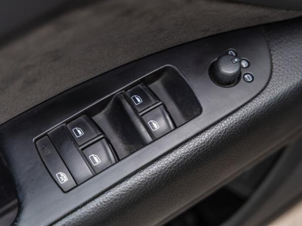 Audi Q7 I (4L) с пробегом 2008 года, цена 1 359 000 рублей, 225281 км, внедорожник, Автокод Объявления