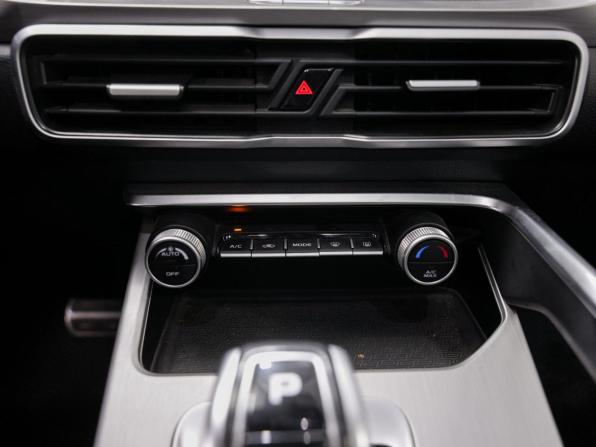 Geely Coolray I с пробегом 2022 года, цена 1 919 000 рублей, 47700 км, внедорожник, Автокод Объявления