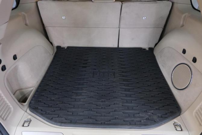 Jeep Grand Cherokee IV (WK2) Рестайлинг с пробегом 2013 года, цена 2 699 000 рублей, 184900 км, внедорожник, Автокод Объявления