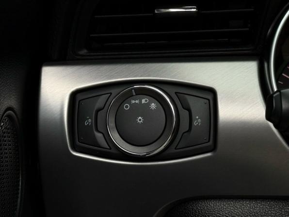 Ford Mustang VI Рестайлинг с пробегом 2022 года, цена 3 599 000 рублей, 64263 км, кабриолет, Автокод Объявления