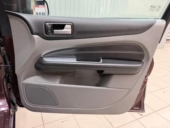 Ford Focus II Рестайлинг с пробегом 2008 года, цена 498 000 рублей, 236689 км, хэтчбек, Автокод Объявления