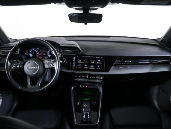 Audi A3 IV (8Y) с пробегом 2021 года, цена 2 820 000 рублей, 60300 км, хэтчбек, Автокод Объявления