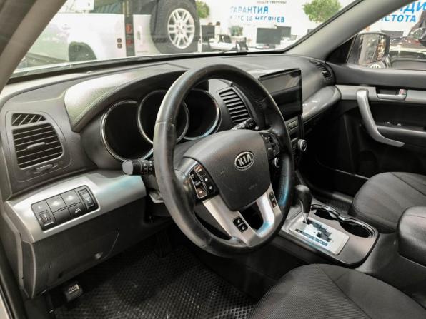 Kia Sorento II Рестайлинг с пробегом 2012 года, цена 1 250 000 рублей, 260129 км, внедорожник, Автокод Объявления