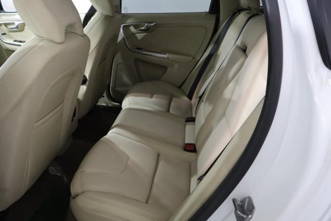 Volvo XC60 I Рестайлинг с пробегом 2013 года, цена 1 399 000 рублей, 251000 км, внедорожник, Автокод Объявления