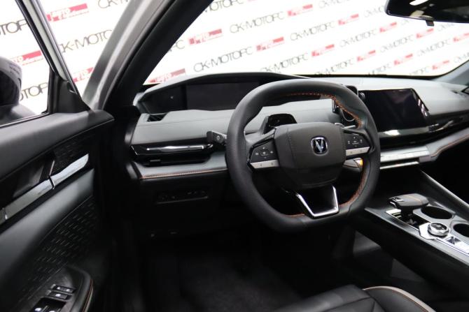 Changan UNI-V I с пробегом 2023 года, цена 2 285 850 рублей, 10774 км, лифтбек, Автокод Объявления