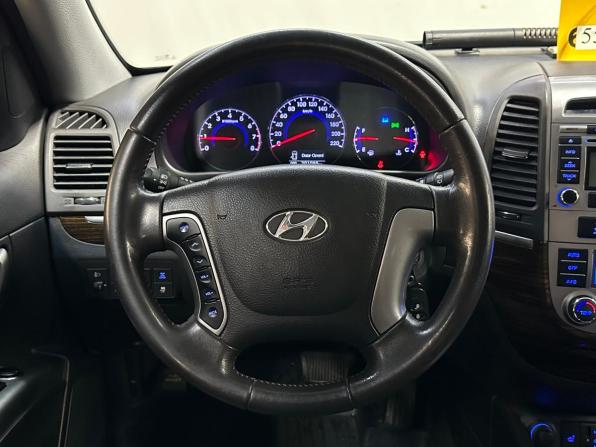 Hyundai Santa Fe II Рестайлинг с пробегом 2011 года, цена 1 050 000 рублей, 201100 км, внедорожник, Автокод Объявления