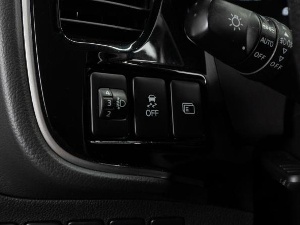 Mitsubishi Outlander III Рестайлинг 2 с пробегом 2018 года, цена 2 329 000 рублей, 91797 км, внедорожник, Автокод Объявления