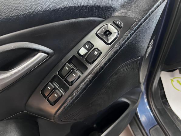 Hyundai ix35 I с пробегом 2010 года, цена 1 145 000 рублей, 113387 км, внедорожник, Автокод Объявления