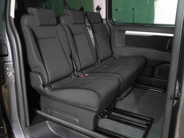 Peugeot Traveller I с пробегом 2018 года, цена 2 749 000 рублей, 157502 км, минивэн, Автокод Объявления