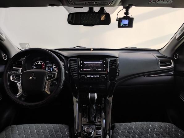 Mitsubishi Pajero Sport III с пробегом 2018 года, цена 2 600 000 рублей, 104813 км, внедорожник, Автокод Объявления