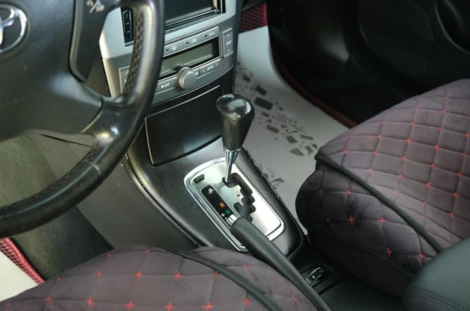 Toyota Avensis II с пробегом 2004 года, цена 749 000 рублей, 301000 км, седан, Автокод Объявления
