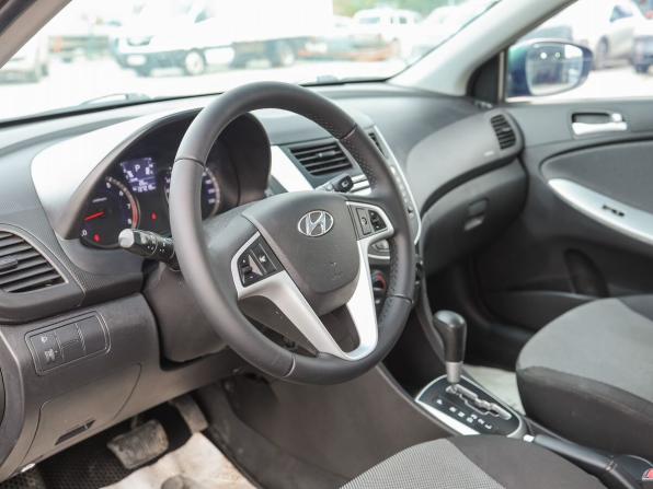 Hyundai Solaris I Рестайлинг с пробегом 2014 года, цена 799 000 рублей, 137218 км, хэтчбек, Автокод Объявления