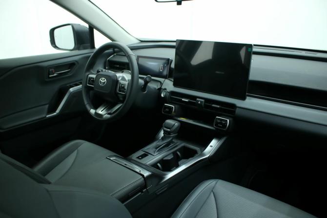 Toyota RAV4 VI (XA60) с пробегом 2025 года, цена 4 000 000 рублей, 47 км, внедорожник, Автокод Объявления