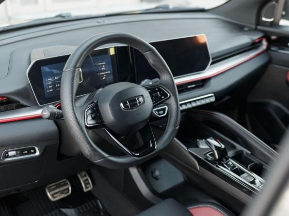 Geely Coolray I Рестайлинг с пробегом 2024 года, цена 2 123 080 рублей, 20676 км, внедорожник, Автокод Объявления