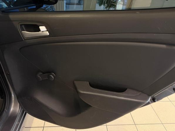 Hyundai Solaris I с пробегом 2012 года, цена 850 000 рублей, 139000 км, хэтчбек, Автокод Объявления