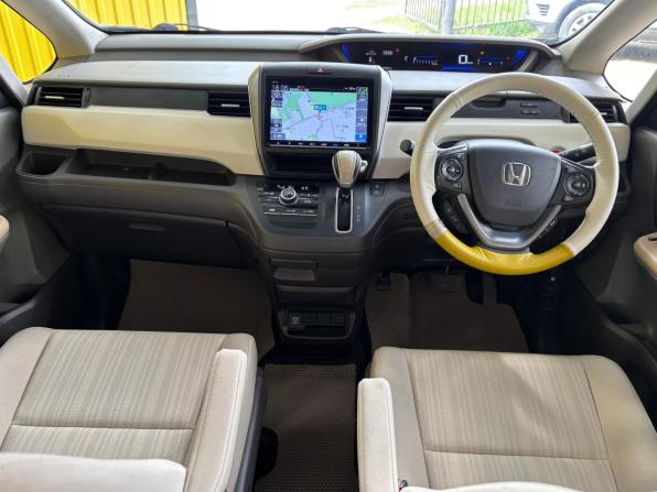 Honda Freed II с пробегом 2019 года, цена 1 648 000 рублей, 107000 км, компактвэн, Автокод Объявления