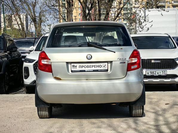 Skoda Fabia II Рестайлинг с пробегом 2012 года, цена 329 000 рублей, 269000 км, хэтчбек, Автокод Объявления