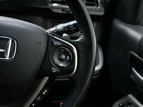 Honda Stepwgn V Рестайлинг с пробегом 2019 года, цена 2 425 000 рублей, 86118 км, минивэн, Автокод Объявления