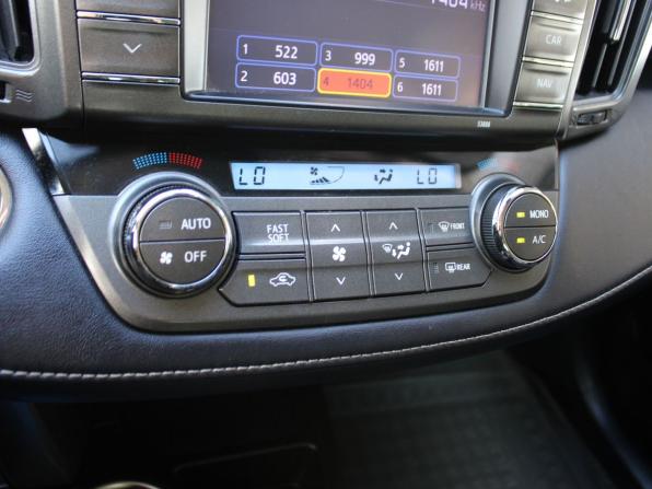 Toyota RAV4 IV (XA40) с пробегом 2013 года, цена 1 999 000 рублей, 104000 км, внедорожник, Автокод Объявления