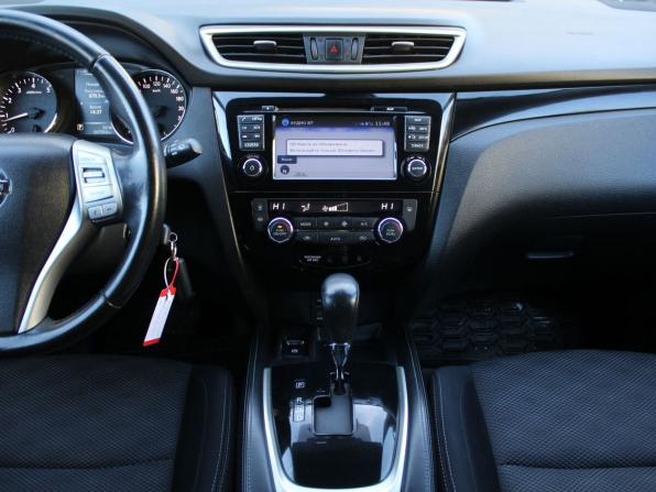 Nissan Qashqai II с пробегом 2016 года, цена 1 720 000 рублей, 107590 км, внедорожник, Автокод Объявления
