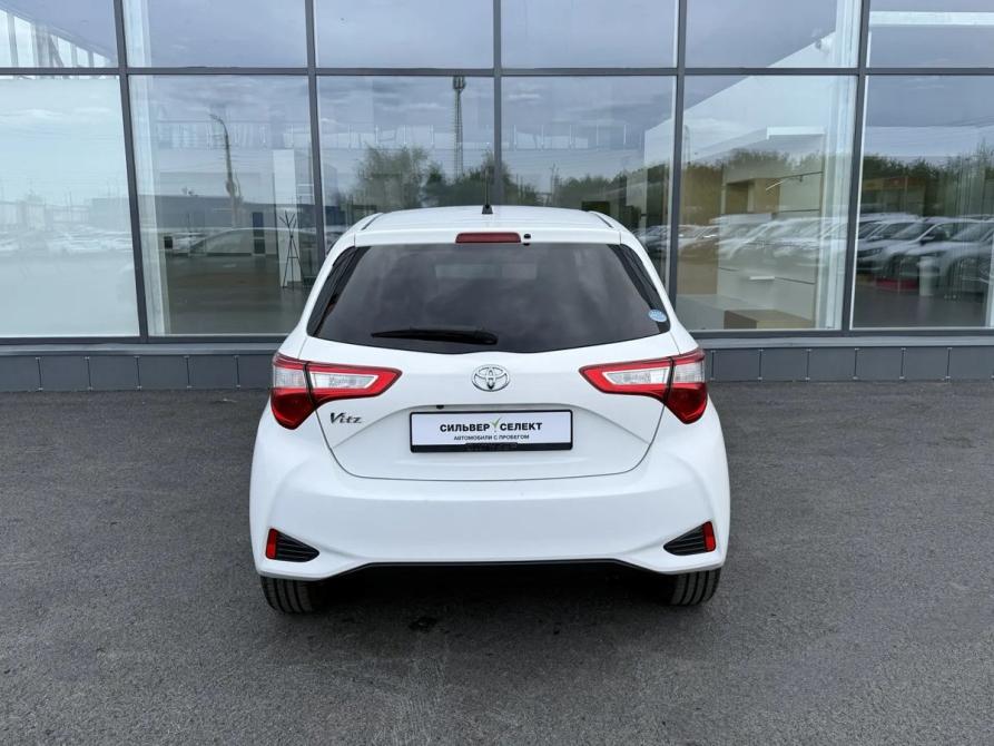Toyota Vitz III (XP130) Рестайлинг 2 Курган  - изображение 4