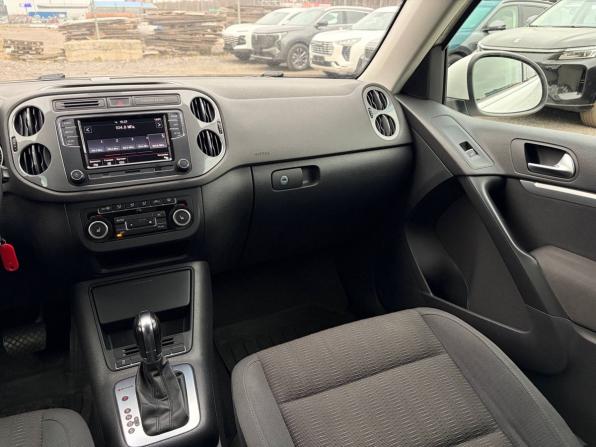 Volkswagen Tiguan I Рестайлинг с пробегом 2012 года, цена 1 075 000 рублей, 252714 км, внедорожник, Автокод Объявления