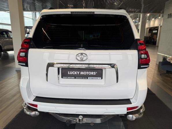 Toyota Land Cruiser Prado 150 Series с пробегом 2011 года, цена 2 695 000 рублей, 265123 км, внедорожник, Автокод Объявления