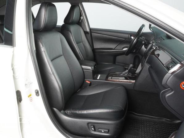 Toyota Camry VII (XV50) Рестайлинг 2 с пробегом 2017 года, цена 2 369 000 рублей, 147670 км, седан, Автокод Объявления