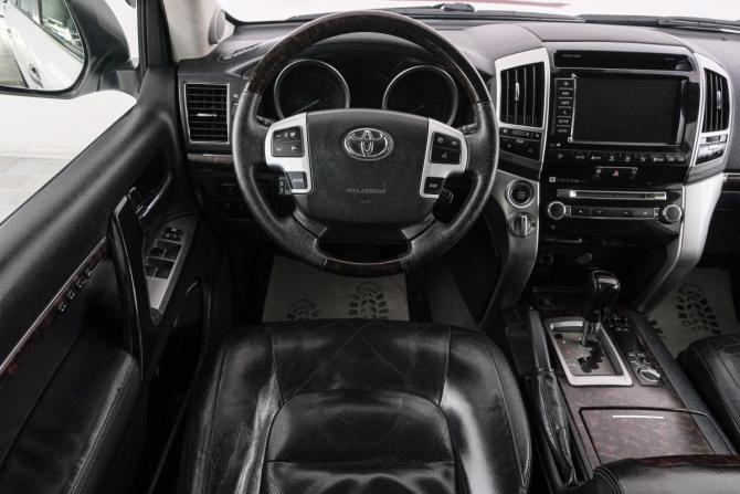 Toyota Land Cruiser 200 Series Рестайлинг 1 с пробегом 2012 года, цена 3 689 000 рублей, 166000 км, внедорожник, Автокод Объявления