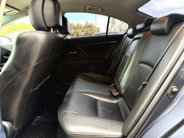 Toyota Avensis III Рестайлинг с пробегом 2011 года, цена 1 190 000 рублей, 162072 км, седан, Автокод Объявления