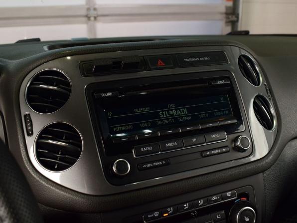 Volkswagen Tiguan I Рестайлинг с пробегом 2012 года, цена 1 464 995 рублей, 258944 км, внедорожник, Автокод Объявления