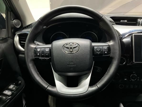 Toyota Hilux VIII с пробегом 2016 года, цена 2 980 000 рублей, 221754 км, offers.body_type.unknown, Автокод Объявления