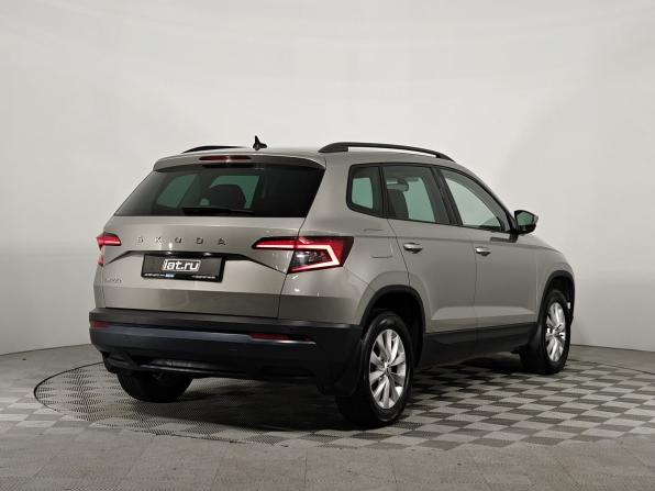Skoda Karoq I с пробегом 2020 года, цена 1 990 000 рублей, 140505 км, внедорожник, Автокод Объявления