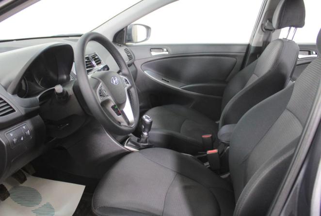 Hyundai Solaris I Рестайлинг с пробегом 2016 года, цена 950 000 рублей, 125081 км, хэтчбек, Автокод Объявления