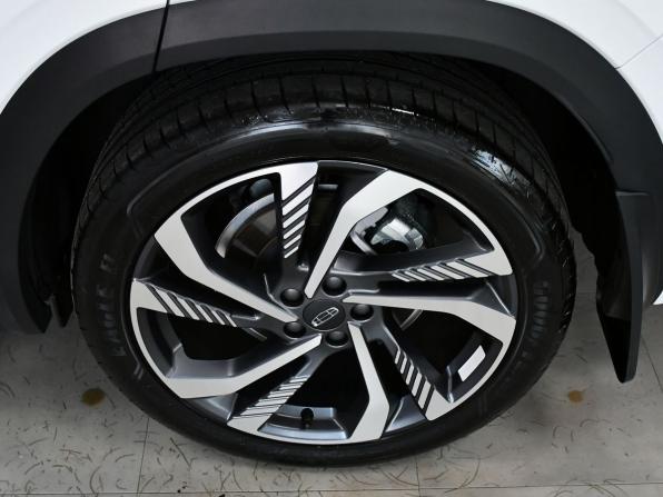 Geely Monjaro I Рестайлинг (China Market) с пробегом 2024 года, цена 3 715 000 рублей, 14000 км, внедорожник, Автокод Объявления