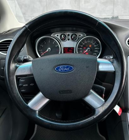 Ford Focus II Рестайлинг с пробегом 2011 года, цена 520 000 рублей, 233040 км, хэтчбек, Автокод Объявления