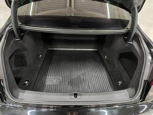 Audi A8 IV (D5) с пробегом 2018 года, цена 4 940 000 рублей, 135553 км, седан, Автокод Объявления
