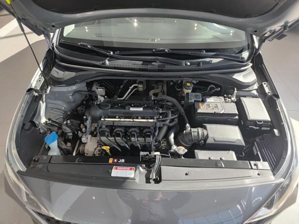 Hyundai Solaris II Рестайлинг с пробегом 2021 года, цена 1 620 000 рублей, 75260 км, седан, Автокод Объявления