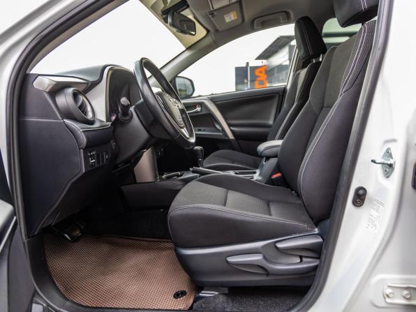 Toyota RAV4 IV (XA40) Рестайлинг с пробегом 2019 года, цена 2 468 000 рублей, 109100 км, внедорожник, Автокод Объявления