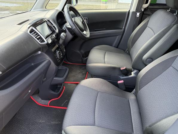Mitsubishi Delica D:2 I с пробегом 2015 года, цена 899 000 рублей, 94072 км, компактвэн, Автокод Объявления